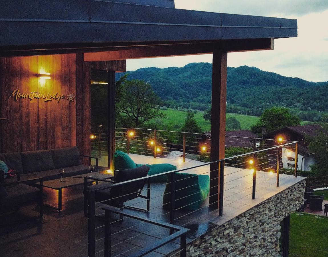 Mountain Lodge Rîşnov Kültér fotó