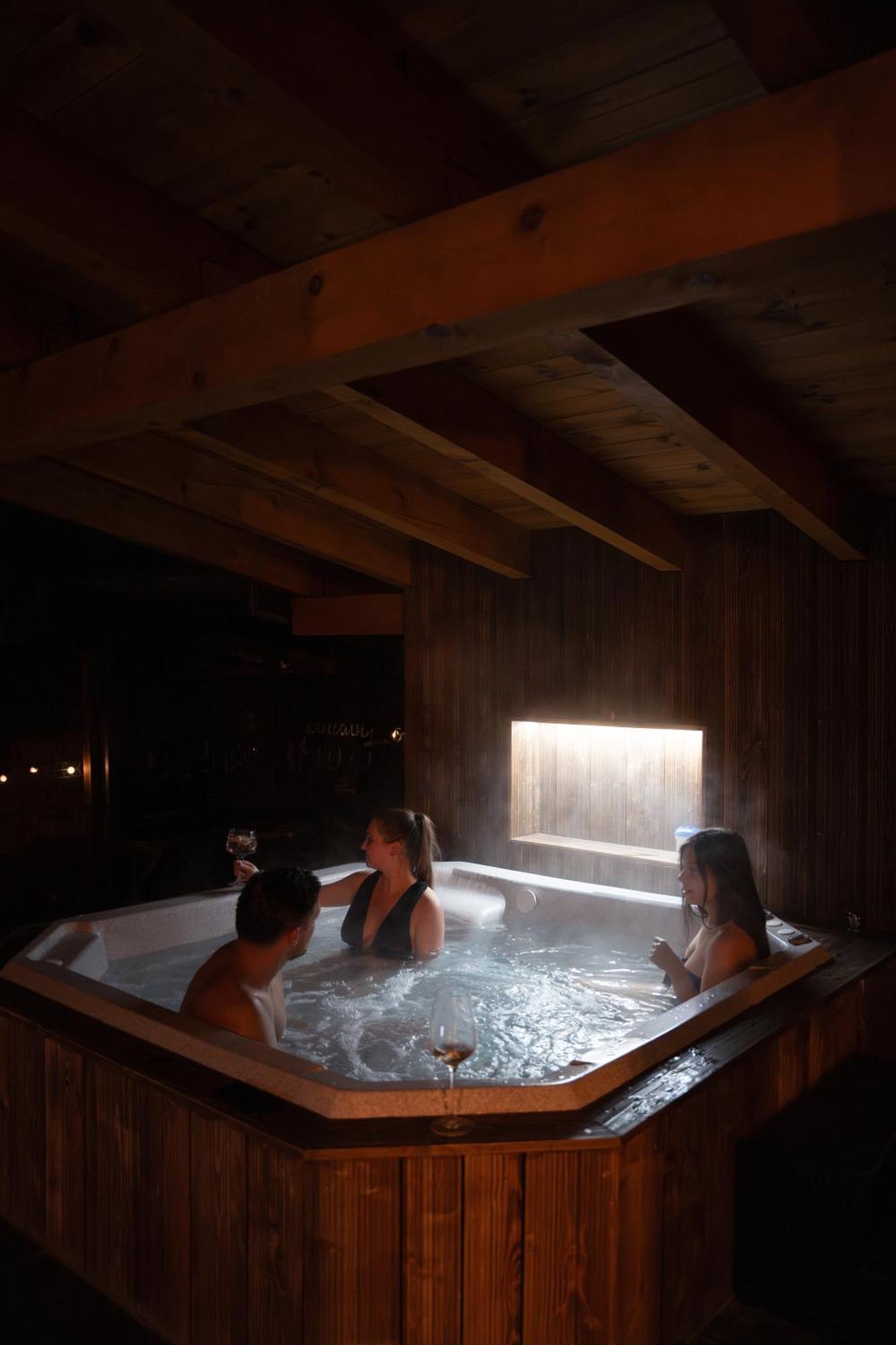 Mountain Lodge Rîşnov Kültér fotó